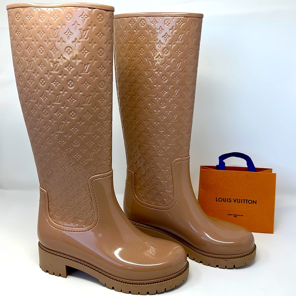 💯 Authentic Louis Vuitton Winter/Rain Boots
